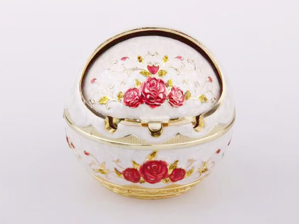 環(huán)氧樹脂膠有什么特性？什么是環(huán)氧結(jié)構(gòu)膠？